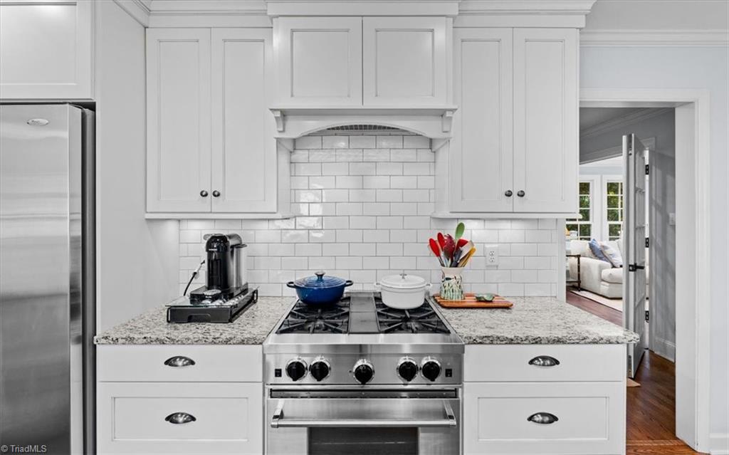 1805 Beechtree Road Greensboro, NC 27408 - Photo 17 of 50 Gallery Image 17