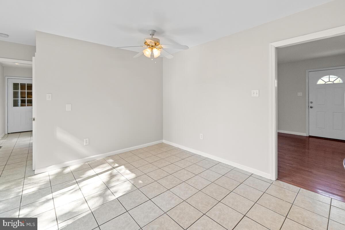 7906 Yellow Springs Road Frederick, MD 21702 - Photo 11 of 35 Dining Area
