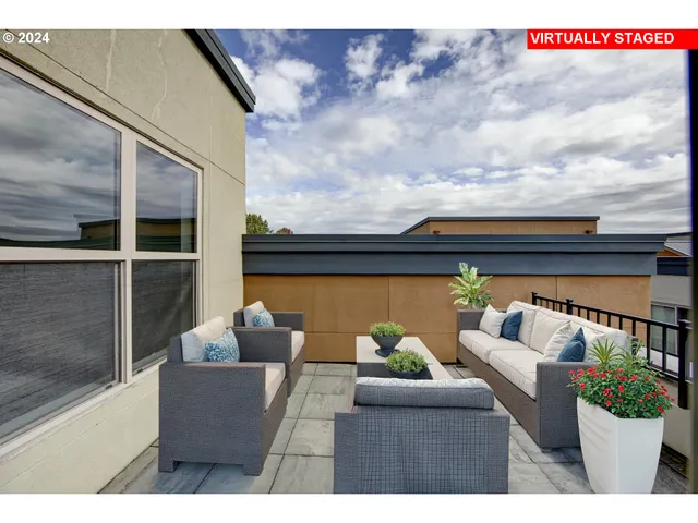 a view of sitting area with furniture