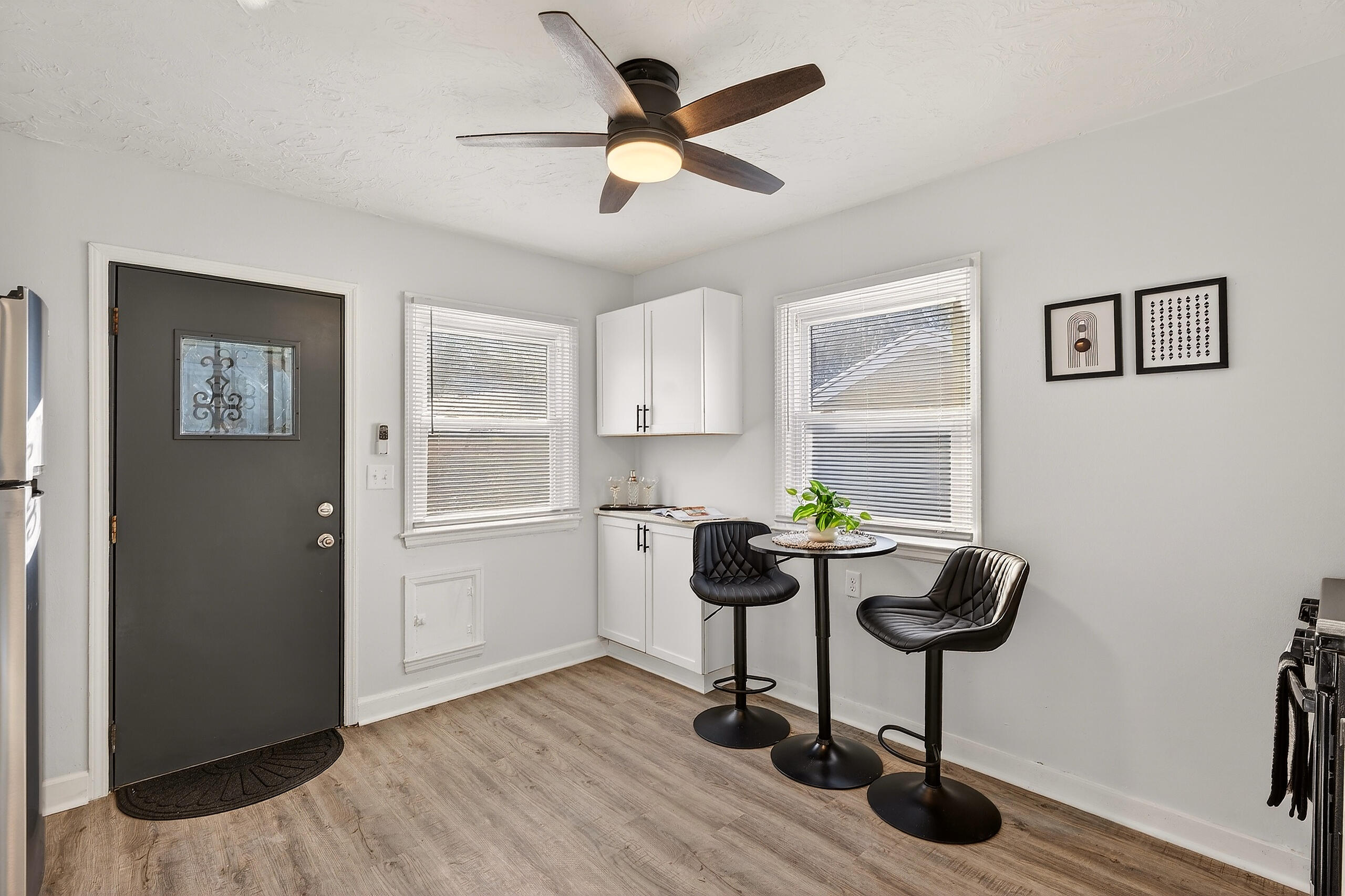 4545 North 45th Street Milwaukee, WI 53218 - Photo 9 of 32 Kitchen