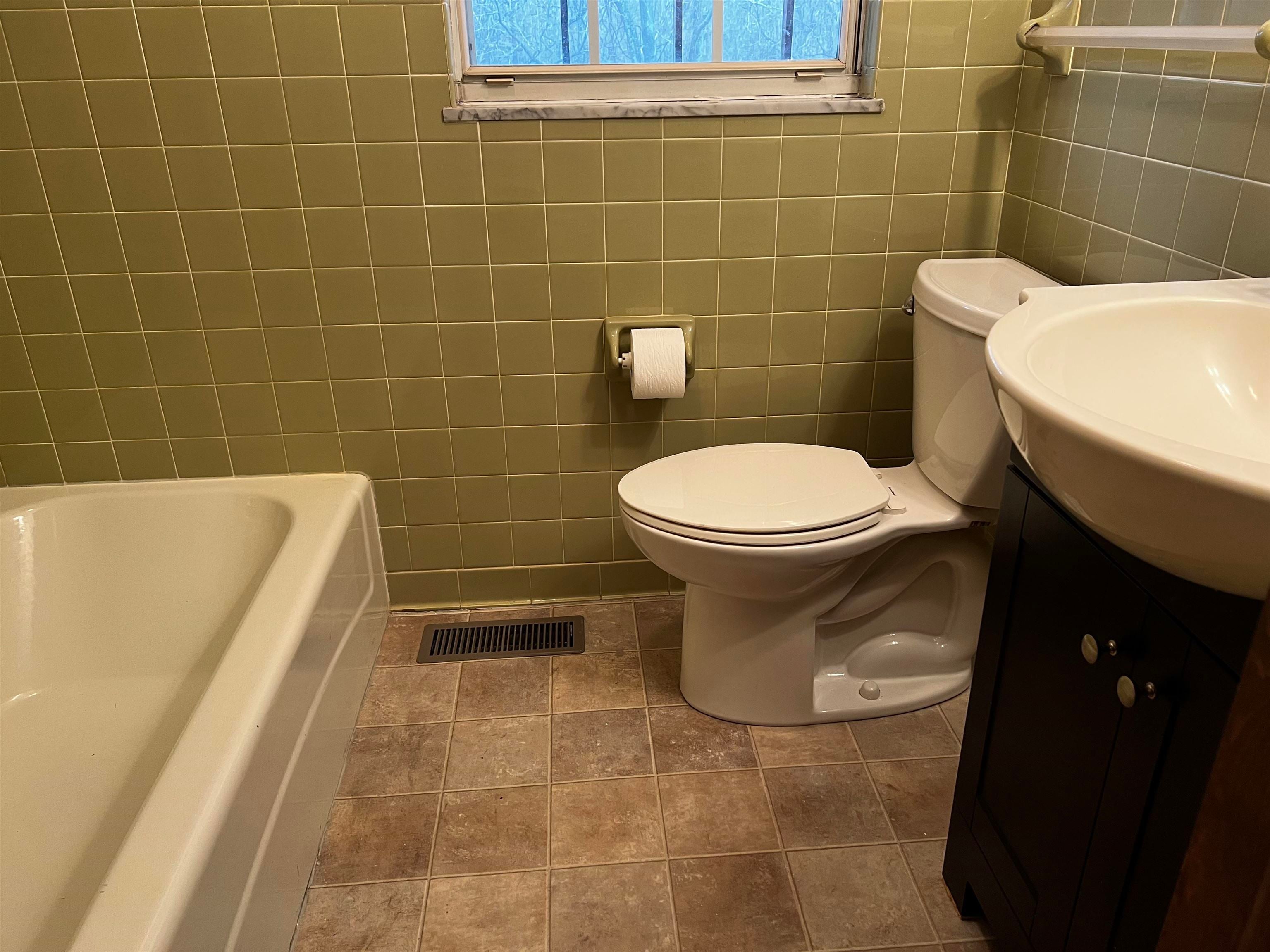 5995 East Pea Ridge Road Huntington, WV 25705 - Photo 16 of 31 Gallery Image 16