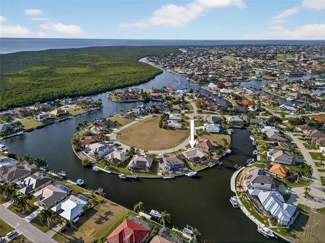 $675,000 | 4075 Turtle Dove Circle, Punta Gorda, FL 33950