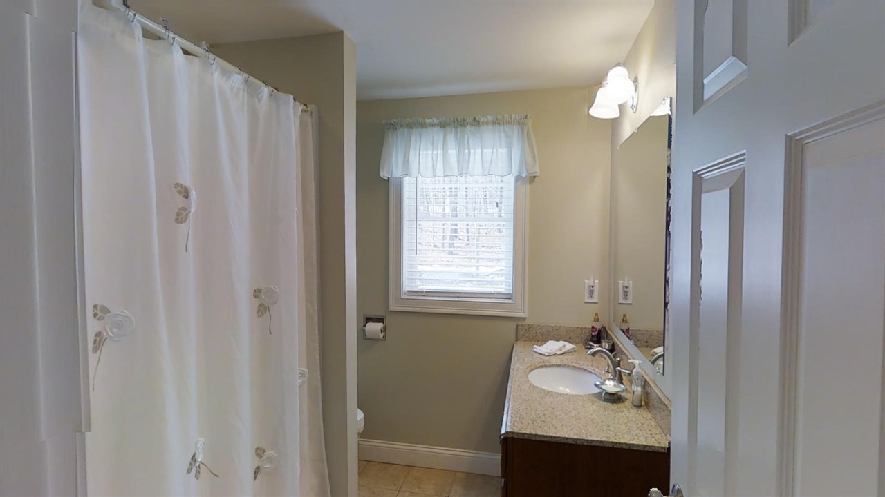 185 Sewall Road Wolfeboro, NH 03894 - Photo 24 of 39 Gallery Image 24