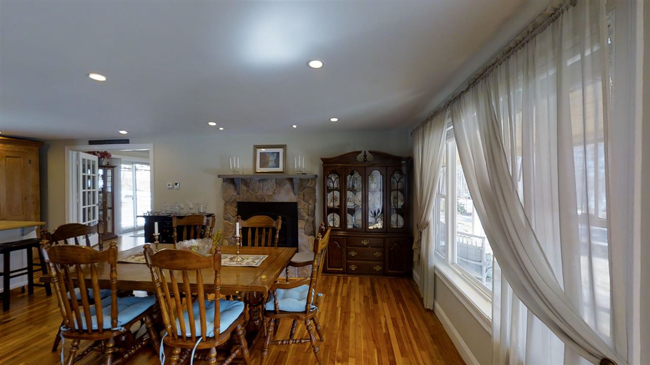 185 Sewall Road Wolfeboro, NH 03894 - Photo 4 of 39 Gallery Image 4