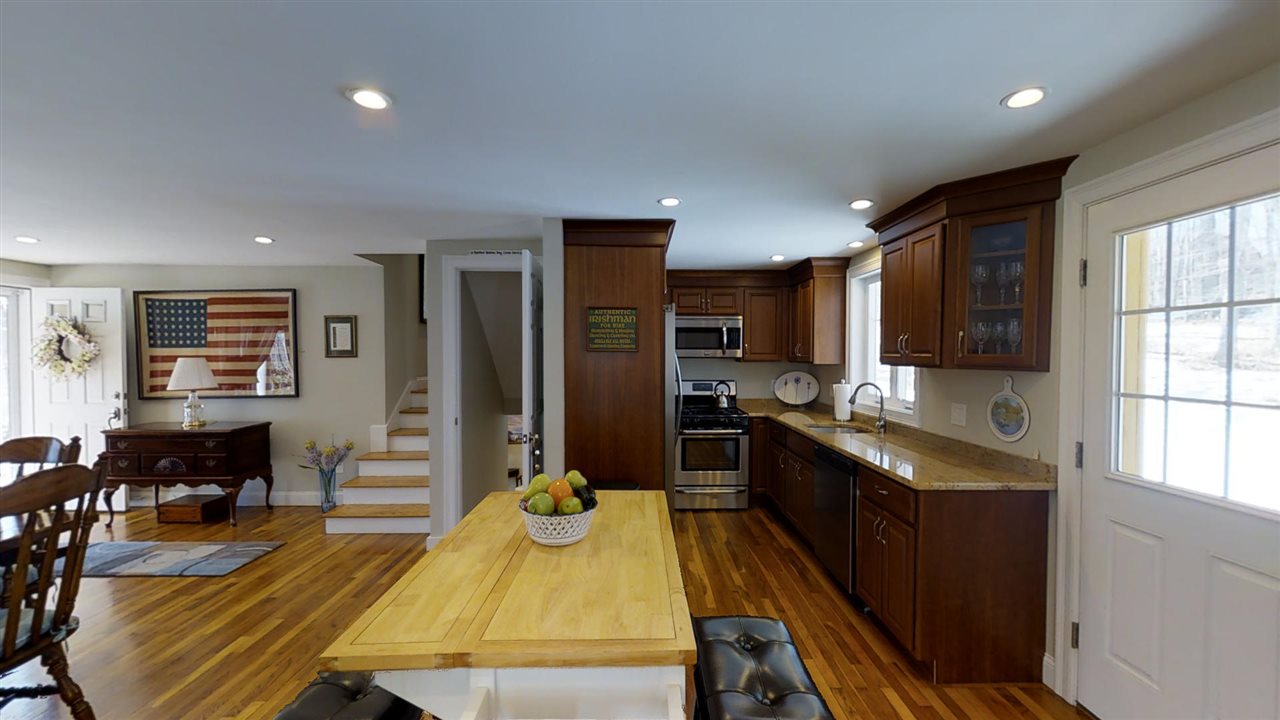 185 Sewall Road Wolfeboro, NH 03894 - Photo 9 of 39 Gallery Image 9