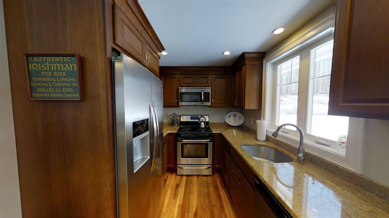 185 Sewall Road Wolfeboro, NH 03894 - Photo 10 of 39 Gallery Image 10