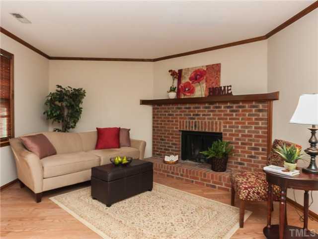 5622 Hamstead Crossing Raleigh, NC 27612 - Photo 7 of 25