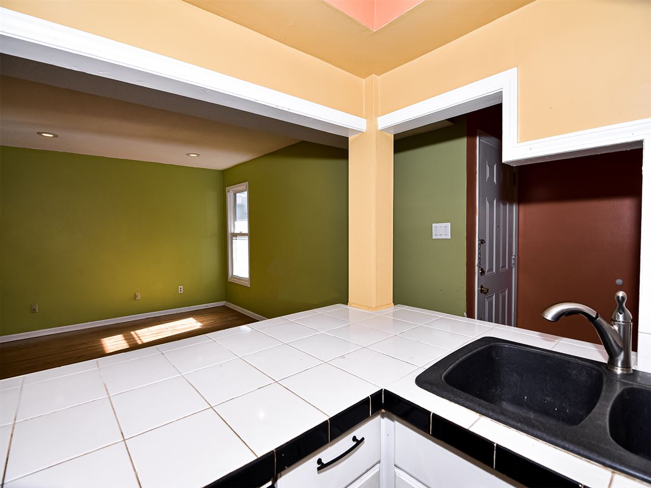 1926 Allenby Road, Unit 11 Germantown, TN 38139 - Photo 7 of 25 Gallery Image 7