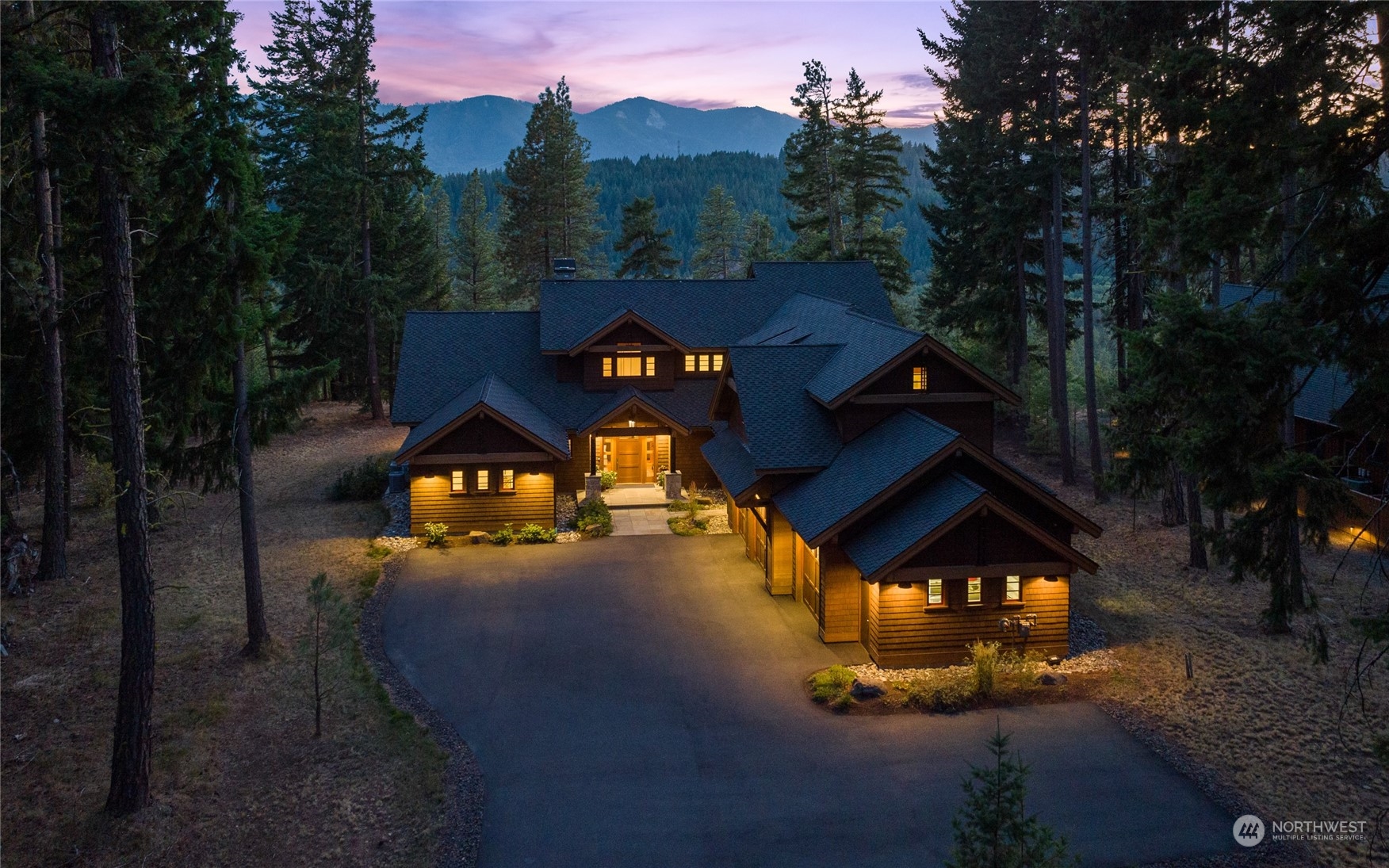 1040 Pinegrass Loop Cle Elum, WA 98922 - Photo 38 of 39 a view of a street with a building in the background