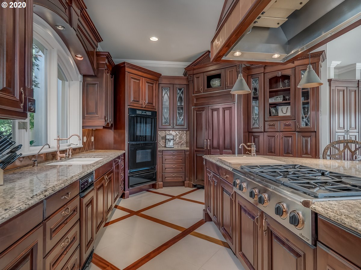 13490 South Fielding Road Lake Oswego, OR 97034 - Photo 6 of 32 Gallery Image 6