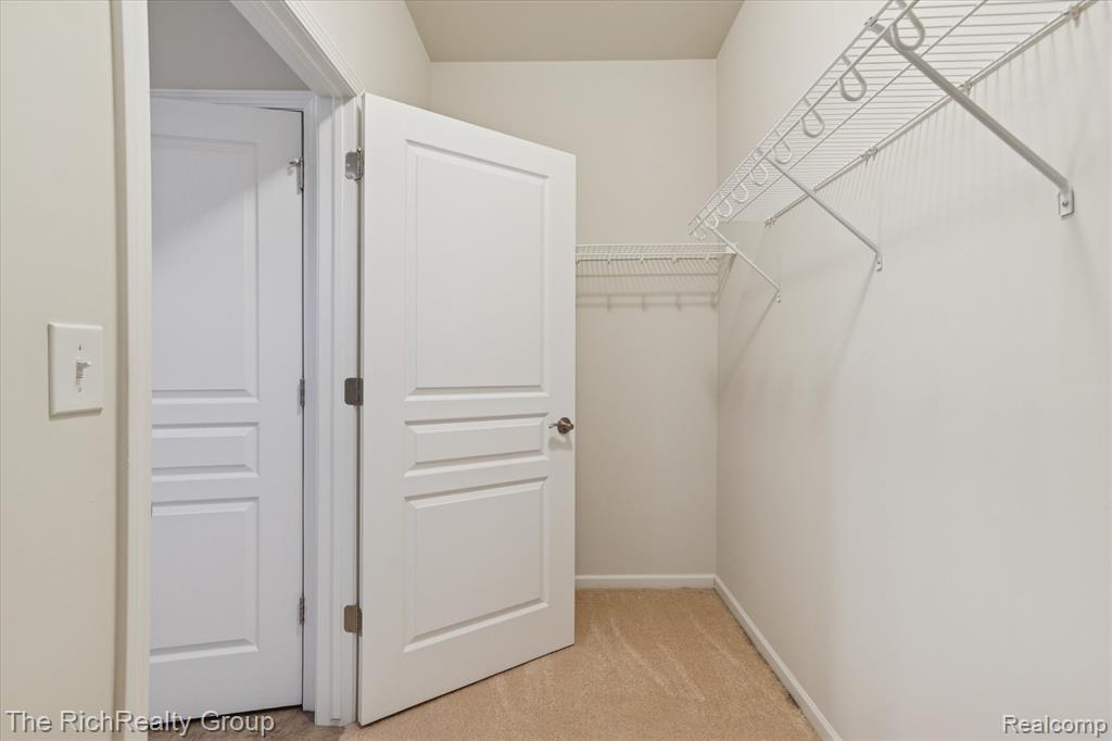 49534 Mapleton Canton, MI 48188 - Photo 26 of 37 Gallery Image 26