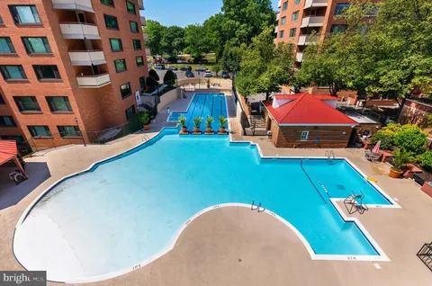 $220,000 | 1021 Arlington Boulevard, Unit 742, Arlington, VA 22209