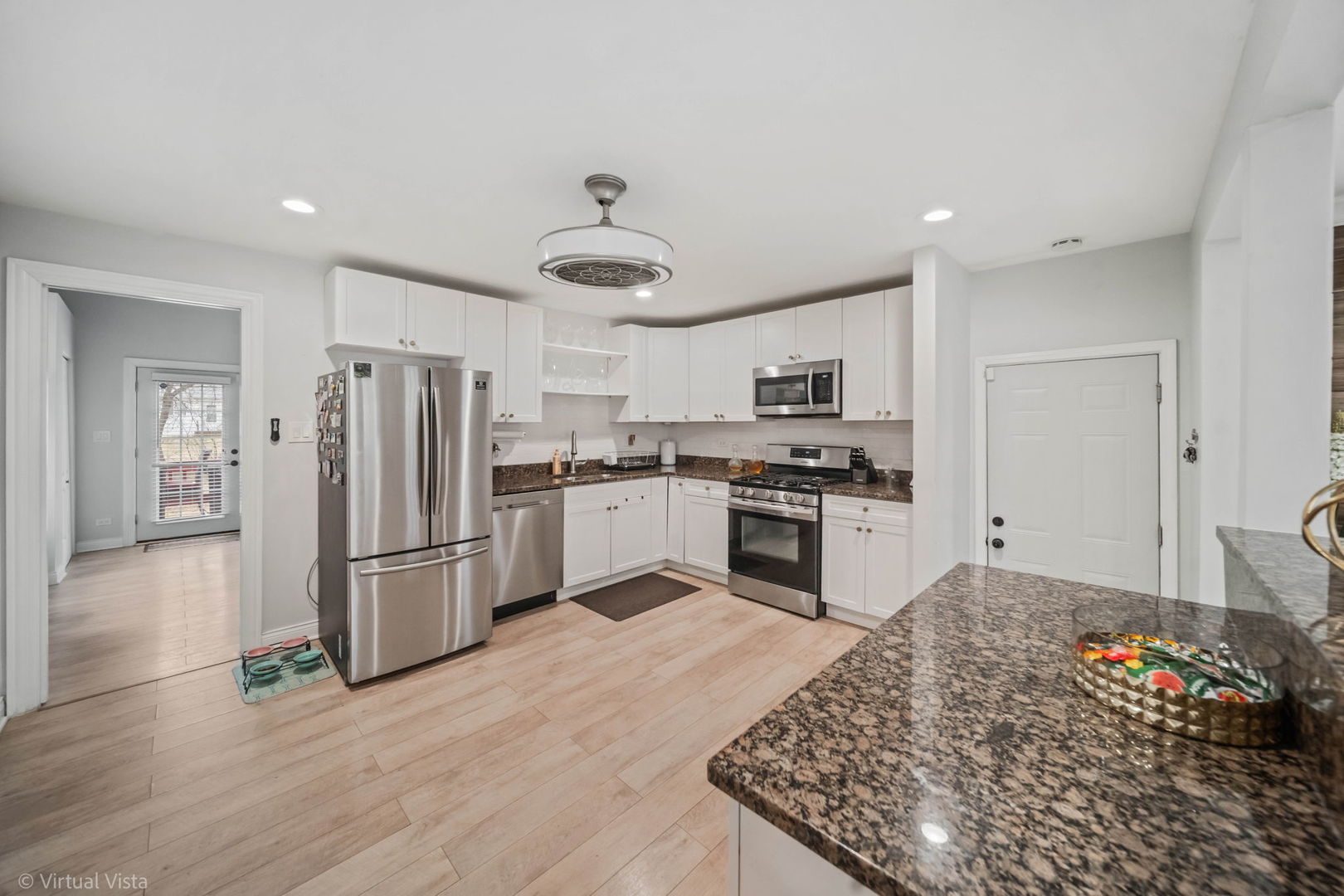 18917 Springfield Avenue Flossmoor, IL 60422 - Photo 8 of 24 Gallery Image 8