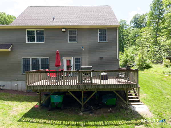 34 R Goldfinch Road Durham, CT 06422 - Photo 33 of 36 Rear exterior