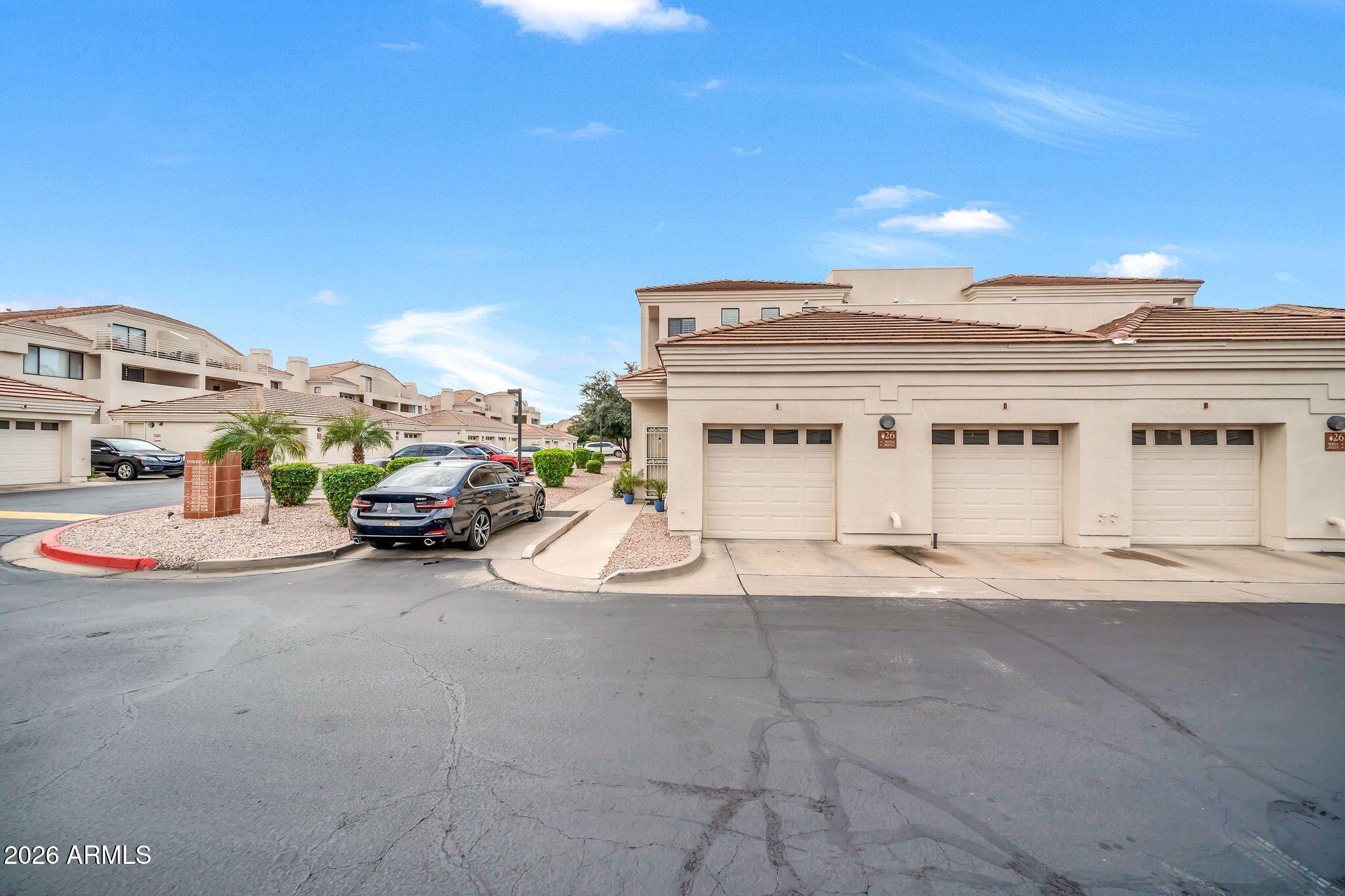 8270 North Hayden Road, Unit 2052 Scottsdale, AZ 85258 - Photo 13 of 25 8270 N Hayden Rd 2052-5