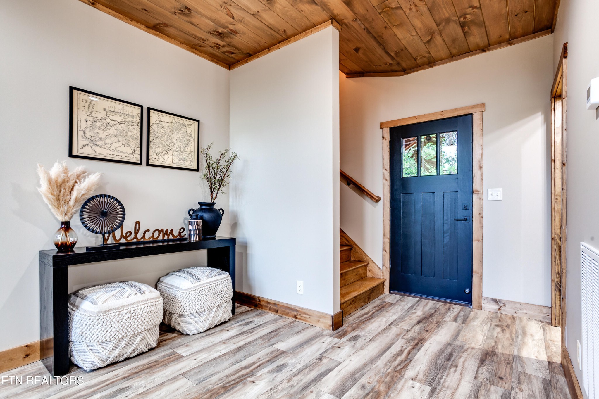 1820 High View Court Sevierville, TN 37876 - Photo 4 of 58 a view of an entryway with wooden floor