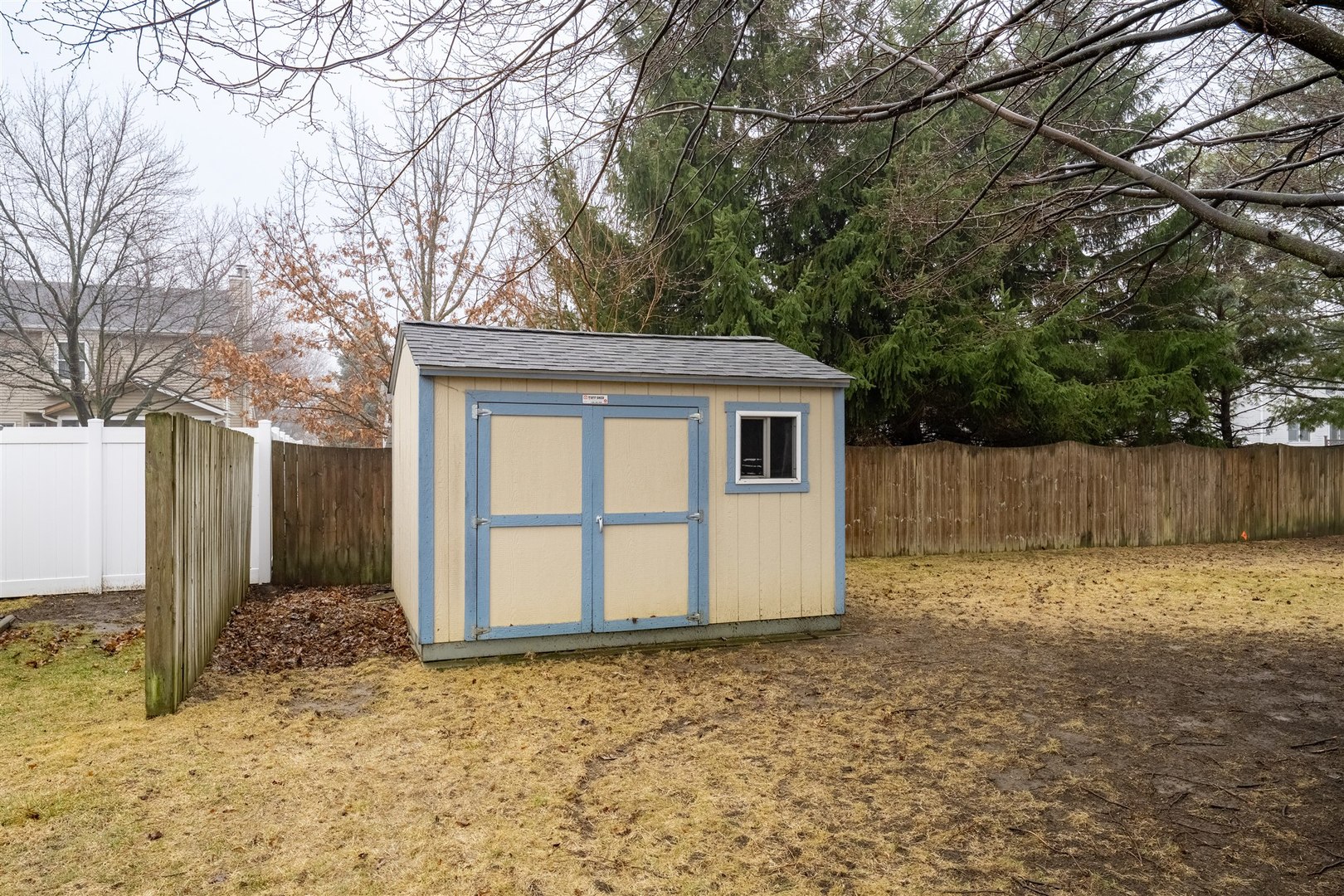 811 Landau Lane Normal, IL 61761 - Photo 29 of 34 a backyard of a house