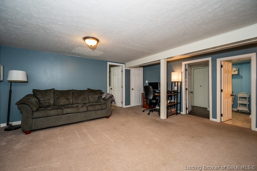 213 Redwood Drive New Albany, IN 47150 - Photo 32 of 47 Gallery Image 32