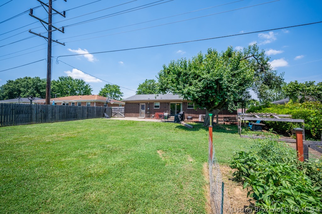 213 Redwood Drive New Albany, IN 47150 - Photo 43 of 47 Gallery Image 43
