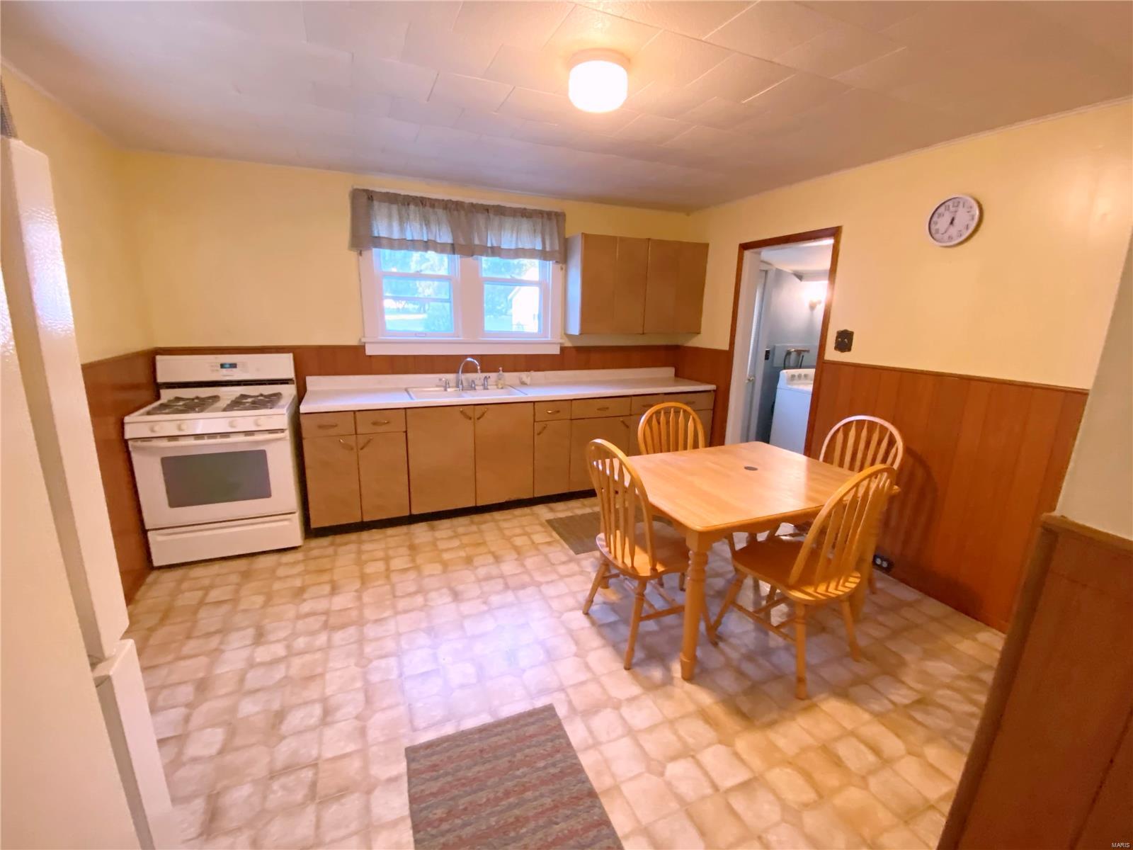 608 Middle Street Prairie du Rocher, IL 62277 - Photo 10 of 23