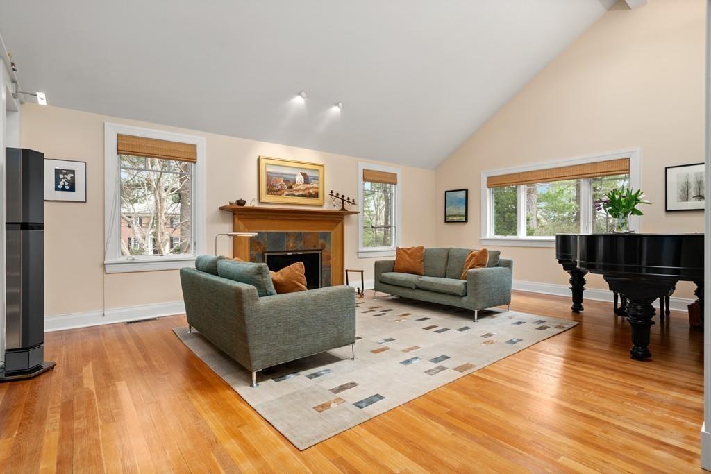 24 Old Colony Road Weston, MA 02493 - Photo 9 of 29