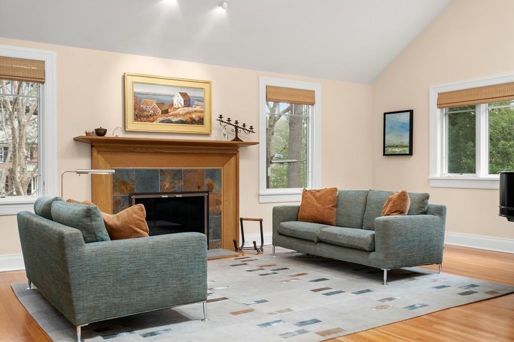 24 Old Colony Road Weston, MA 02493 - Photo 10 of 29