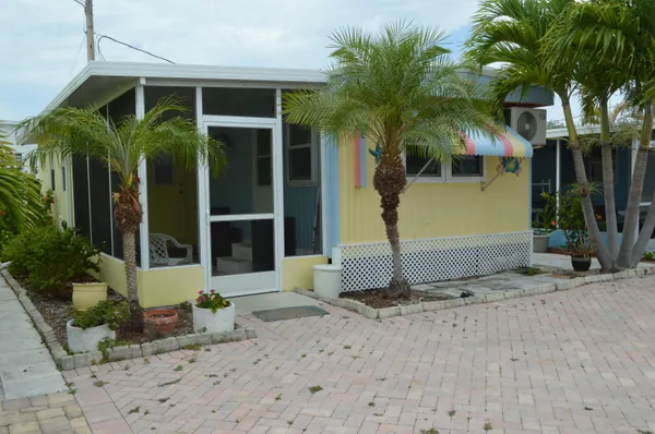 $234,000 | 414 Papaya Street, Unit C, Goodland, FL 34140
