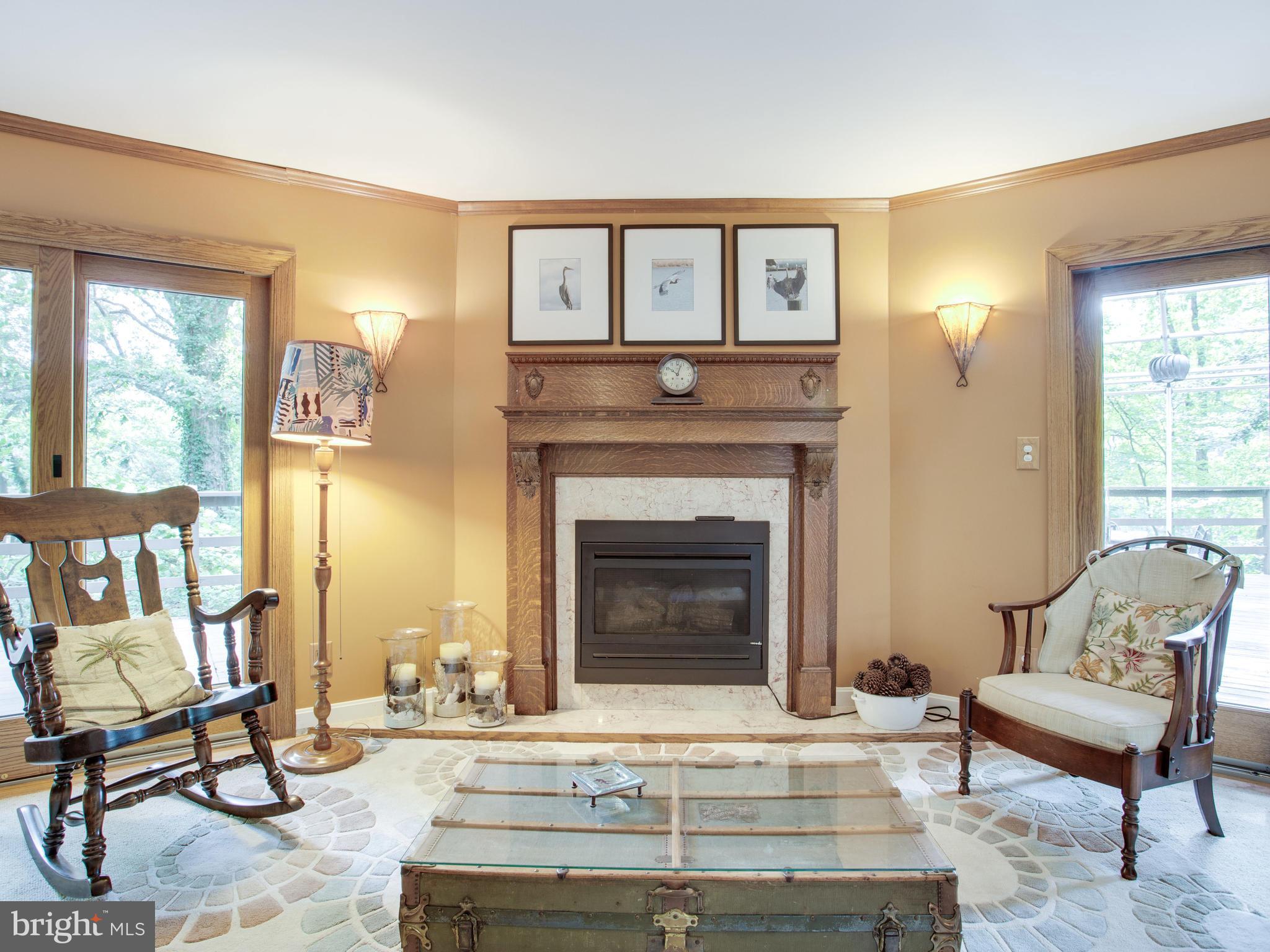 1635 Orchard Beach Road Annapolis, MD 21409 - Photo 5 of 23 Living Room