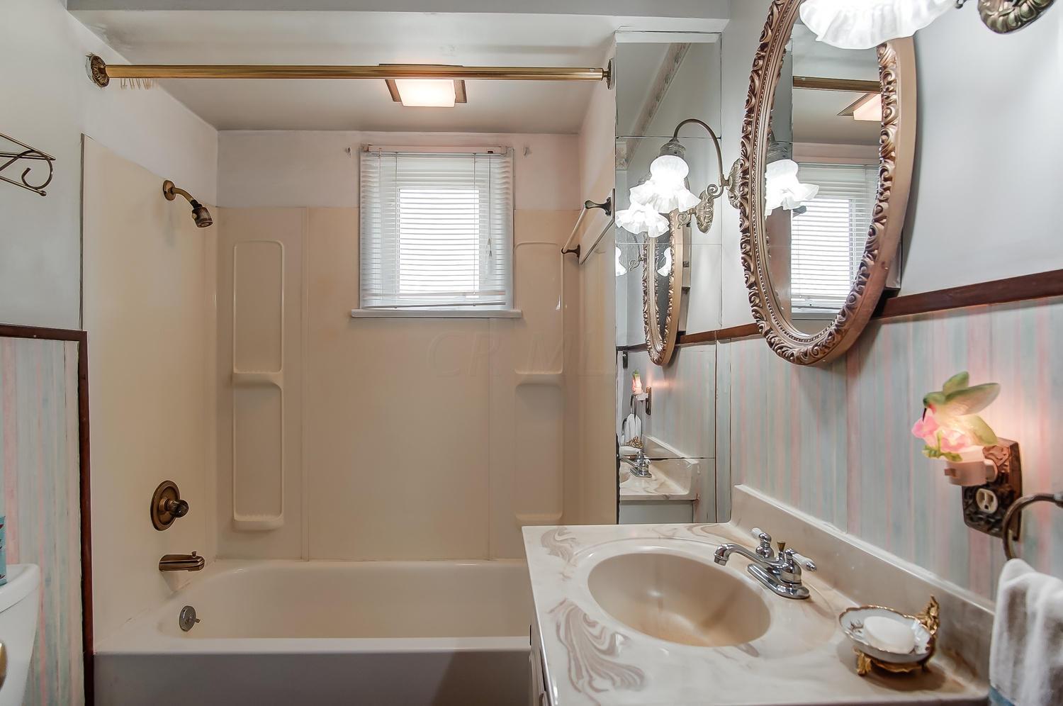 3051 Williams Road Columbus, OH 43207 - Photo 18 of 31 Gallery Image 18