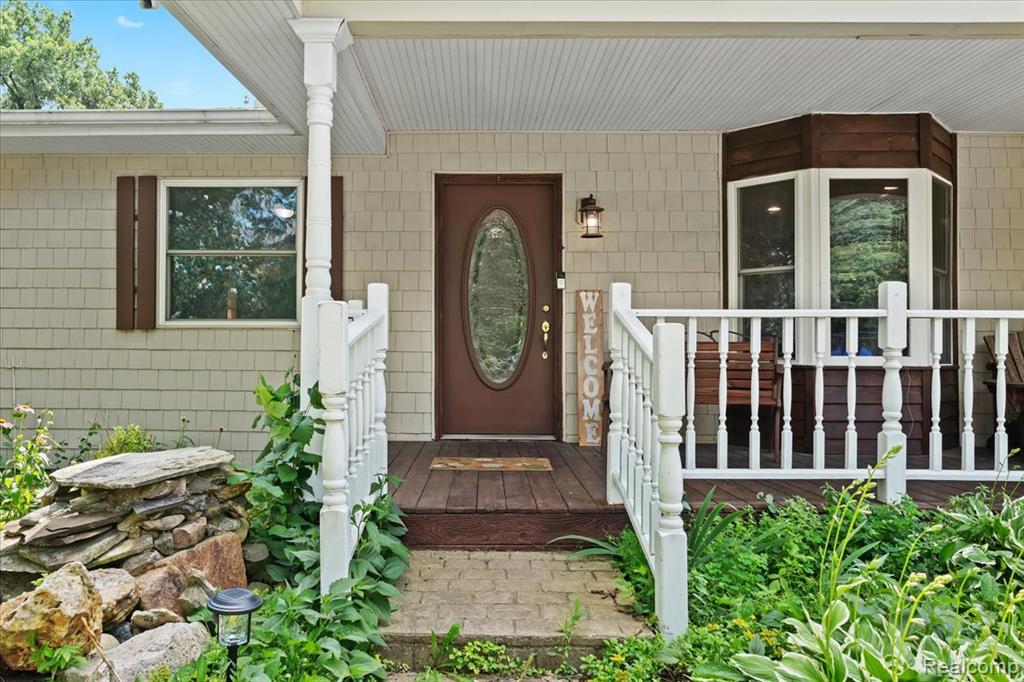 344 Chilson Road Howell, MI 48843 - Photo 4 of 30