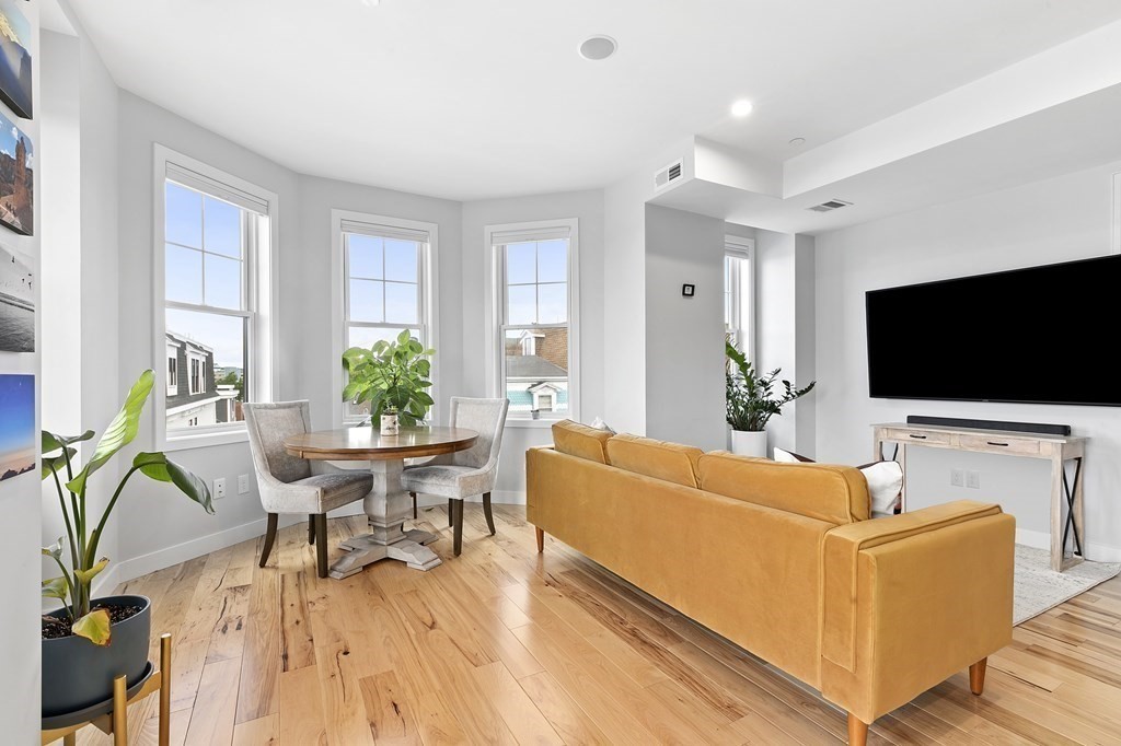 39 Lexington Street, Unit 7 Boston, MA 02128 - Photo 4 of 15