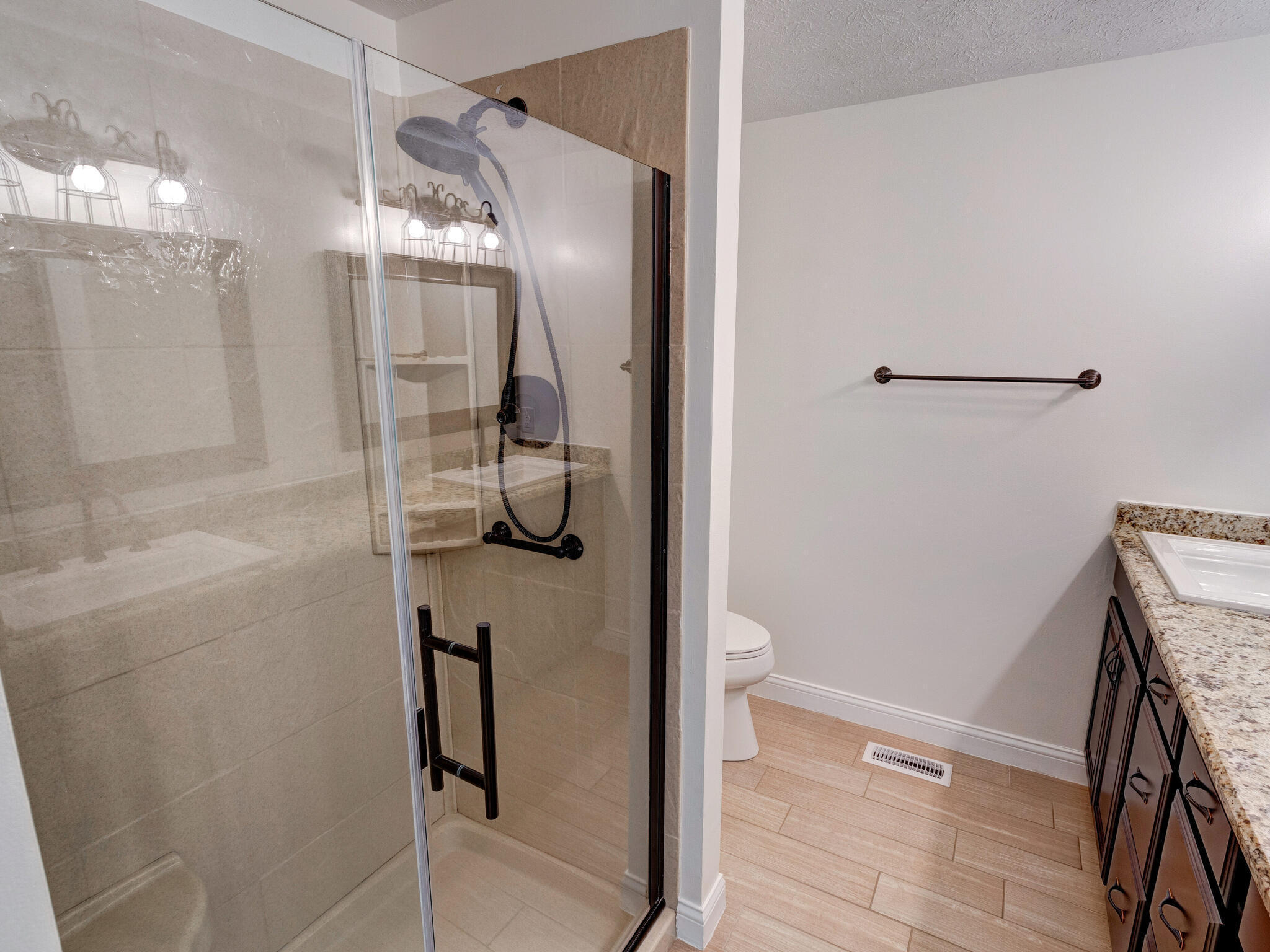 8531 Castle Ridge Lane Indianapolis, IN 46256 - Photo 18 of 22 Gallery Image 18