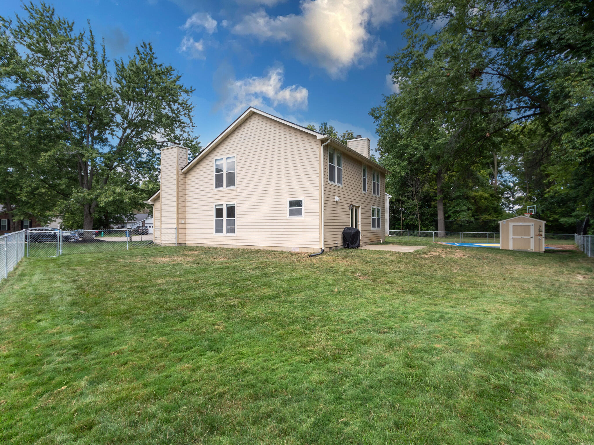8531 Castle Ridge Lane Indianapolis, IN 46256 - Photo 20 of 22 Gallery Image 20