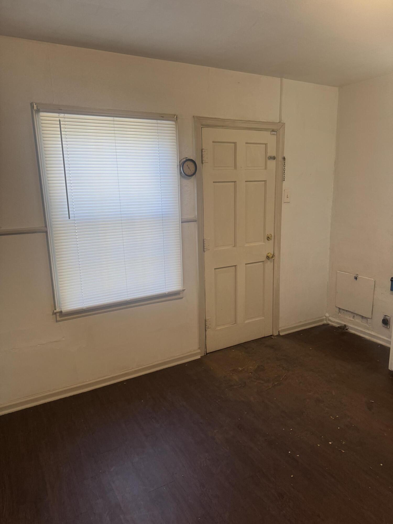 2612 36th Street Lubbock, TX 79413 - Photo 3 of 30 an empty room with windows
