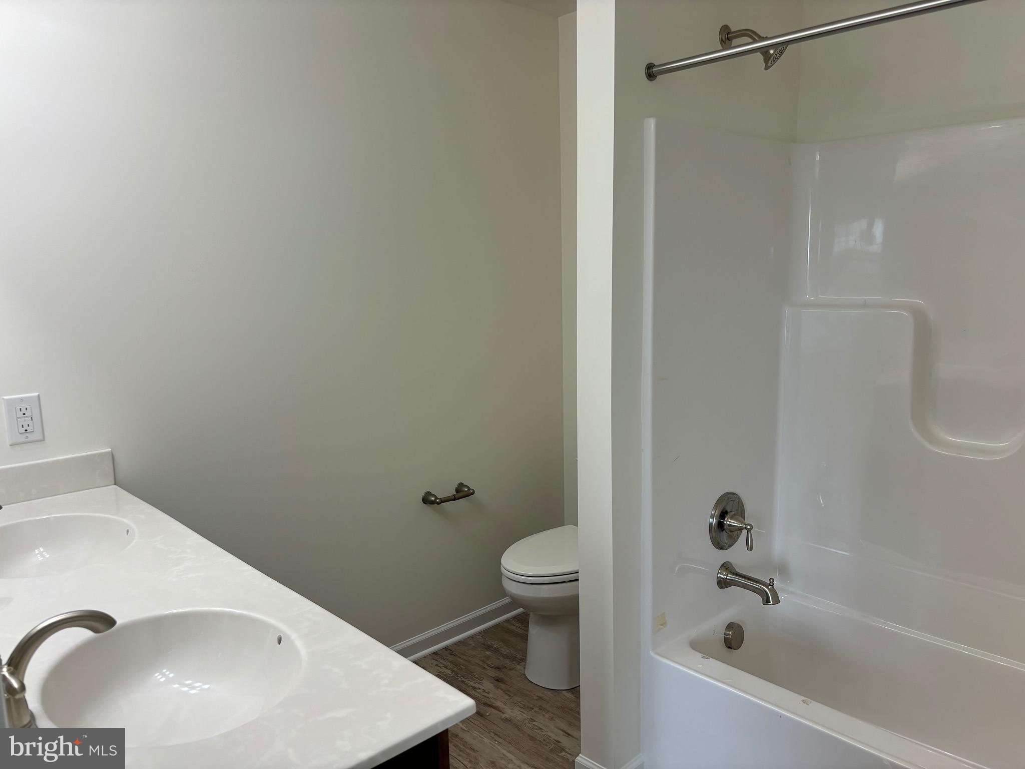 14 Lawrence Avenue Newark, DE 19711 - Photo 10 of 22 Primary Bathroom