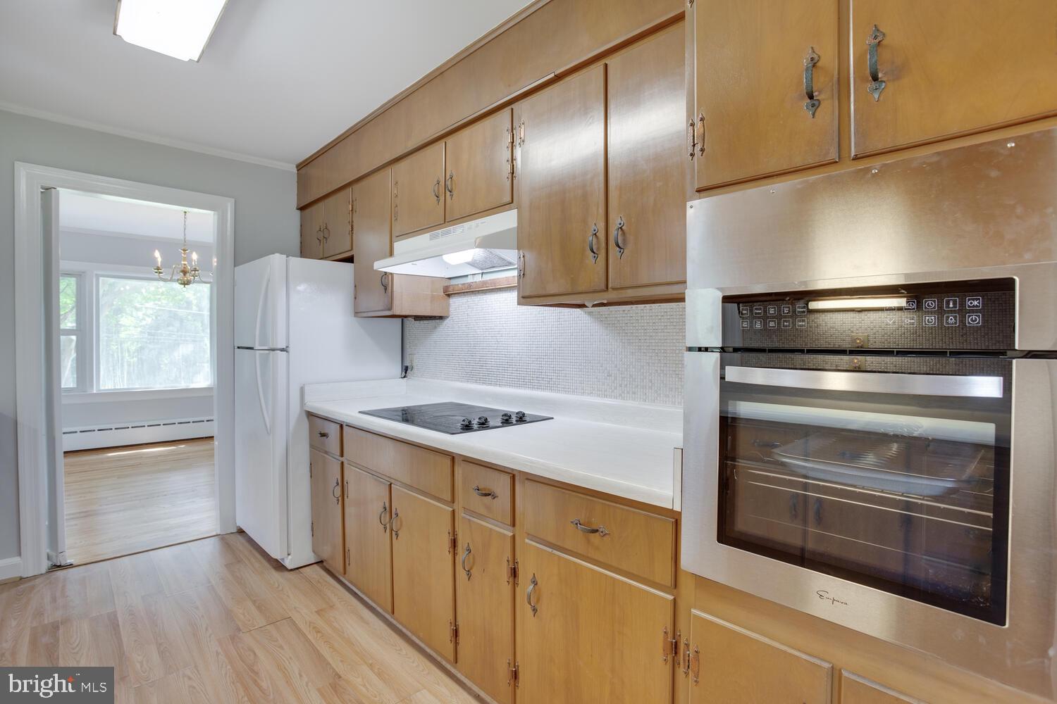 2510 Plum Point Road Huntingtown, MD 20639 - Photo 15 of 62 Smooth cooktop, new oven