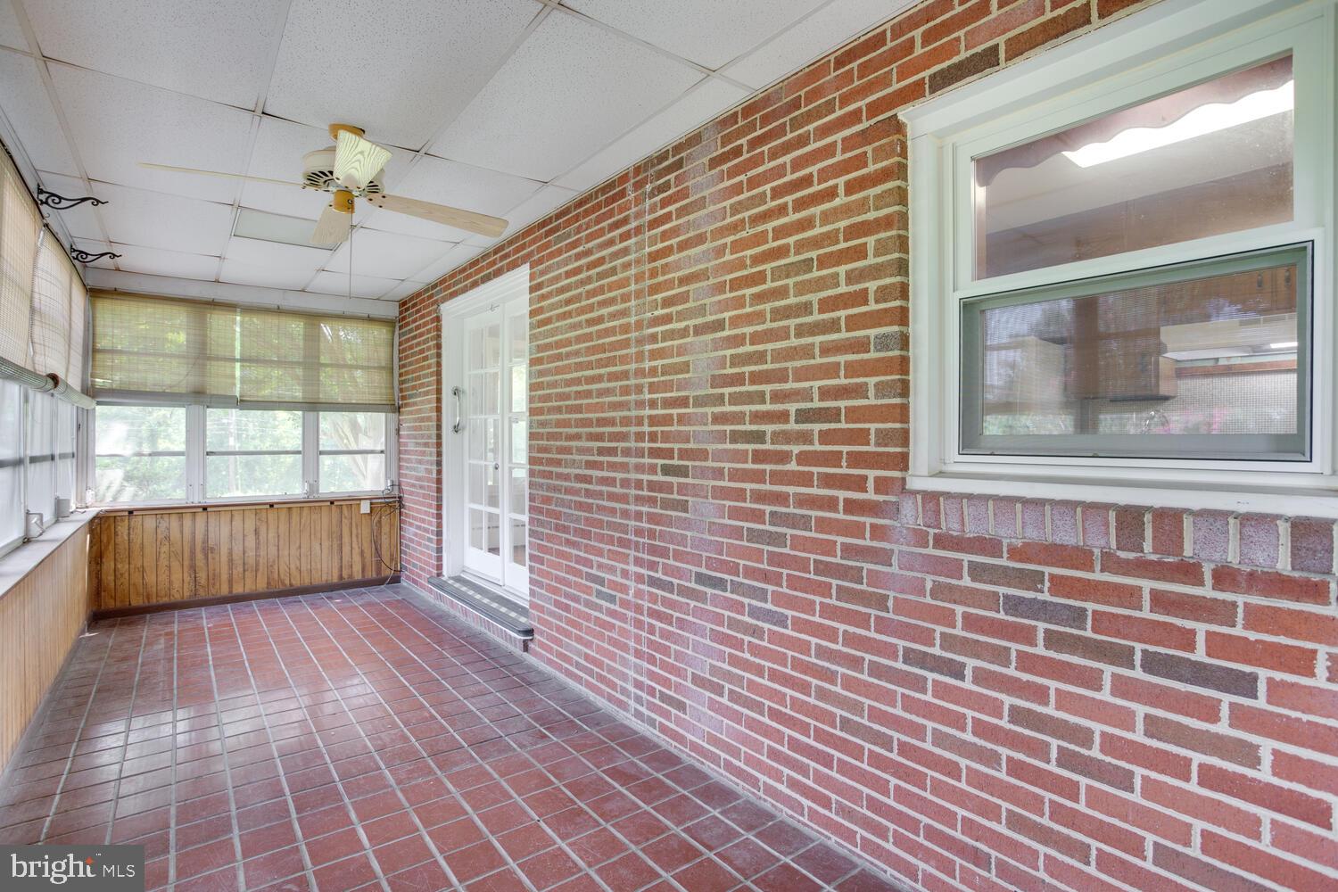 2510 Plum Point Road Huntingtown, MD 20639 - Photo 20 of 62 Sun Porch