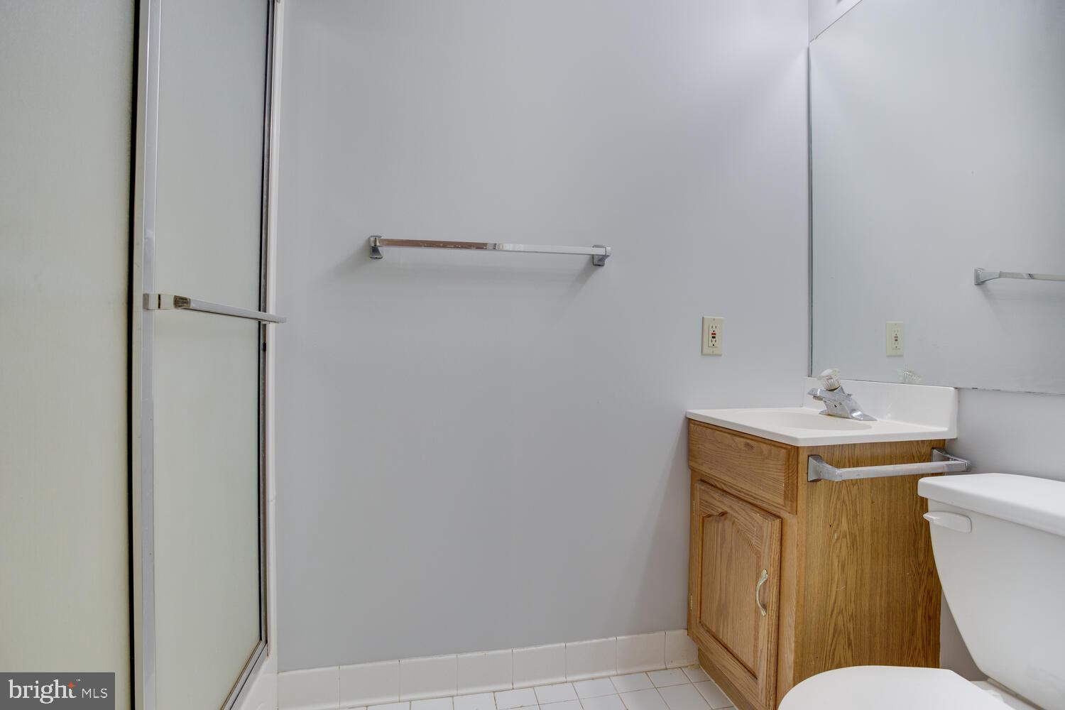 2510 Plum Point Road Huntingtown, MD 20639 - Photo 38 of 62 Ensuite bedroom and bath