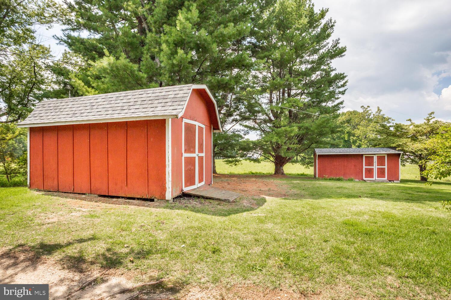 2510 Plum Point Road Huntingtown, MD 20639 - Photo 55 of 62 Room for lawn mower and lots of other tools