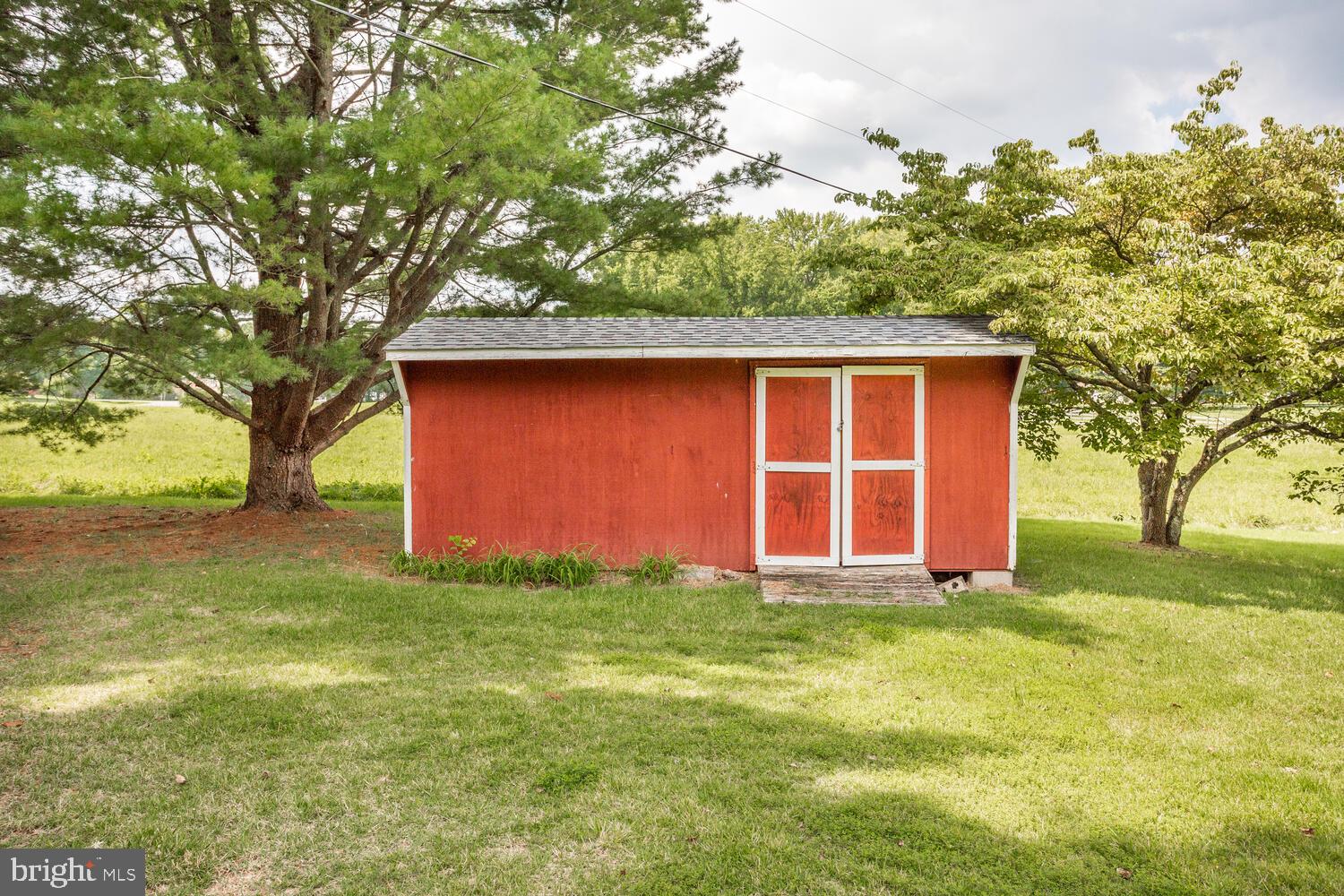 2510 Plum Point Road Huntingtown, MD 20639 - Photo 57 of 62 Workshop, storage building