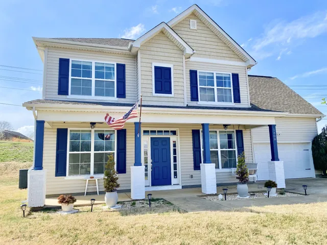 a house view with a outdoor space