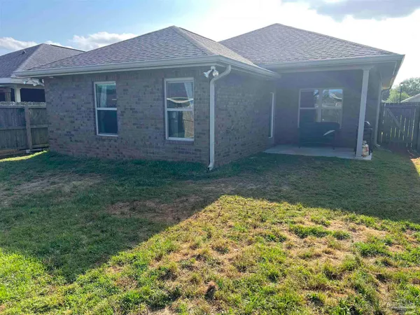 $1,950 | 5798 Corkscrew Court, Pace, FL 32571