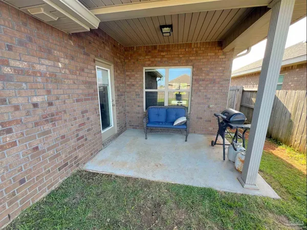 $1,950 | 5798 Corkscrew Court, Pace, FL 32571