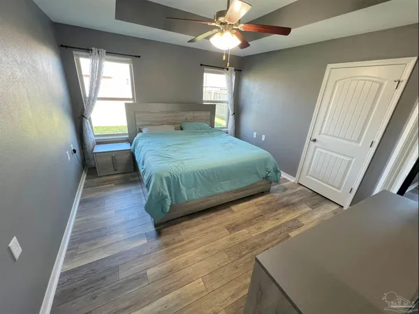 $1,950 | 5798 Corkscrew Court, Pace, FL 32571