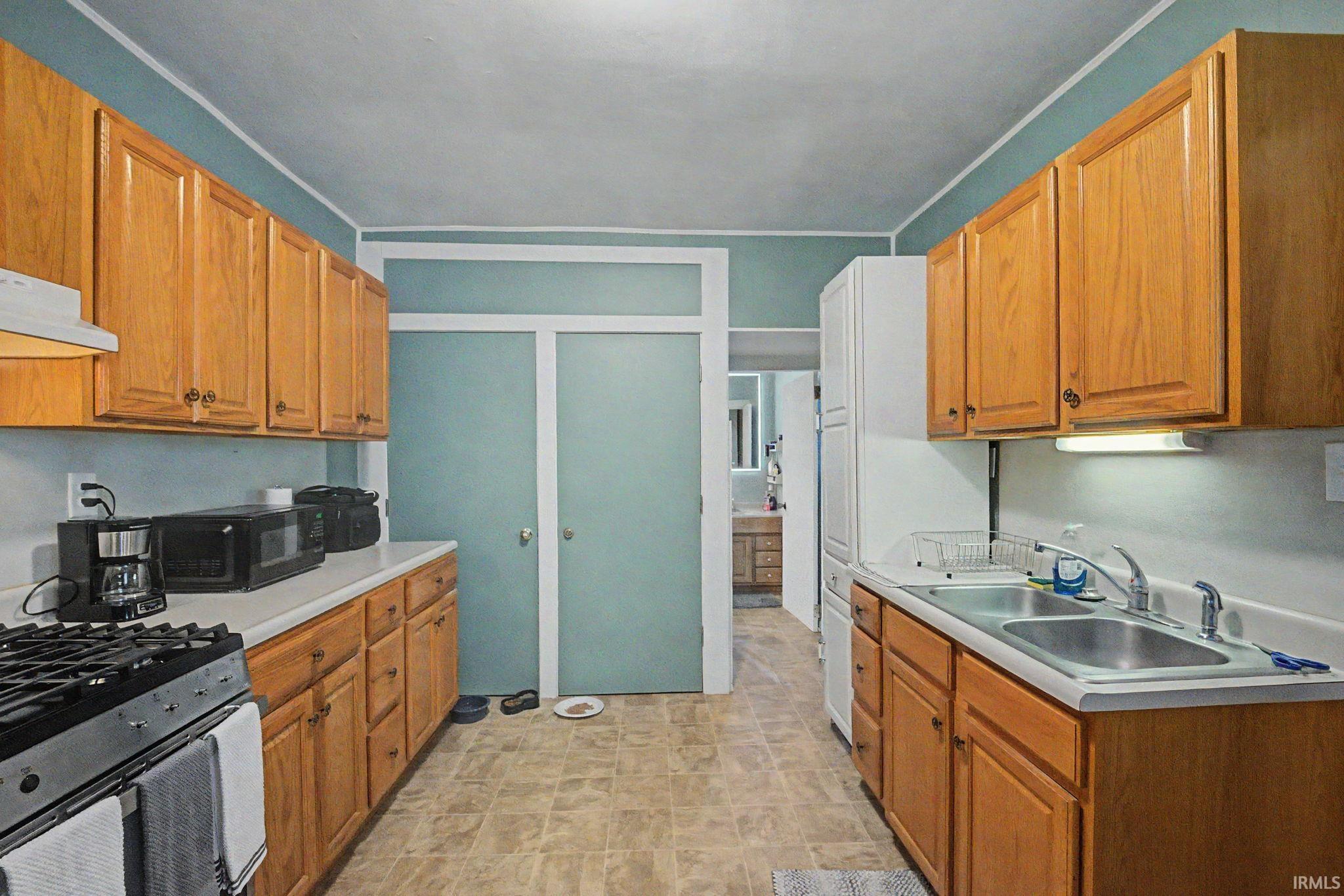 358 Sims Street Frankfort, IN 46041 - Photo 10 of 25