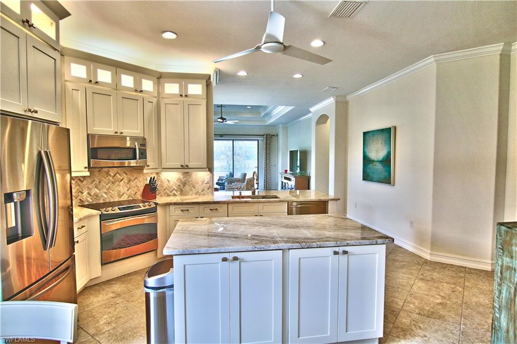7421 Moorgate Point Way Naples, FL 34113 - Photo 7 of 32 Kitchen
