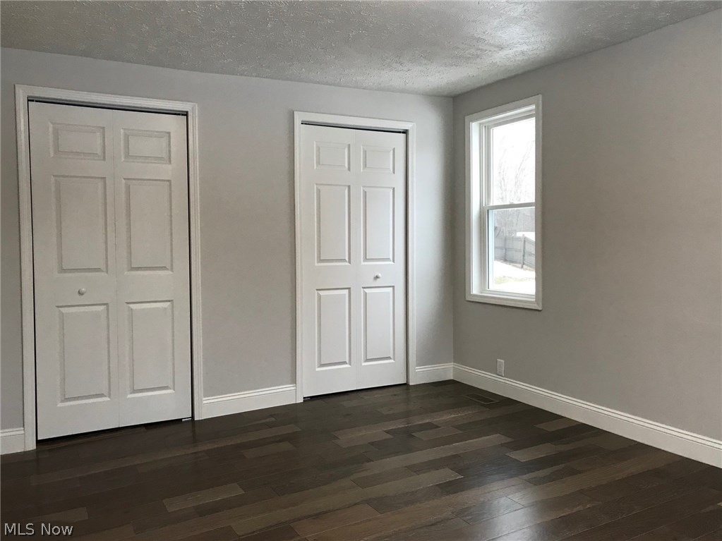 6510 North Ridge Road West Ashtabula, OH 44004 - Photo 13 of 20 Master bedroom (12x14) - Dual Closets