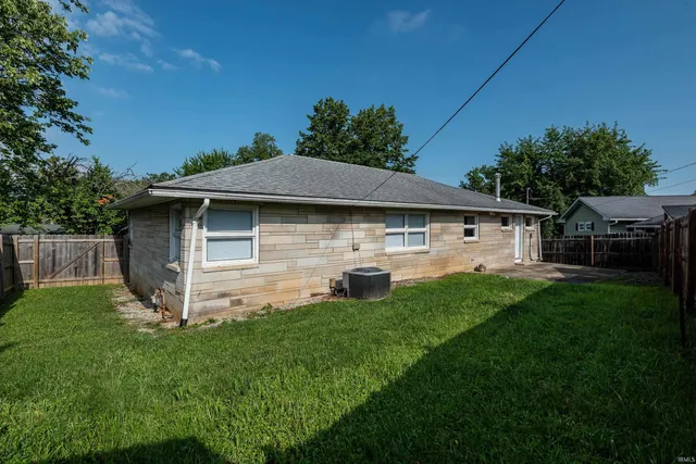 $190,000 | 110 Edgewood Drive, Bedford, IN 47421