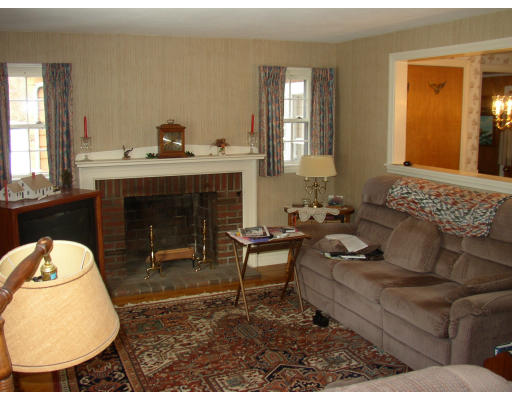 48 Boston Street Middleton, MA 01949 - Photo 4 of 7 Gallery Image 4