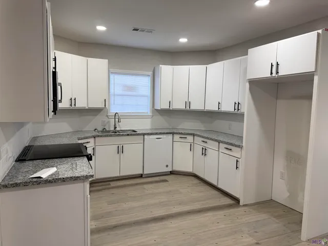 $1,300 | 2812 North Street, Baton Rouge, LA 70802